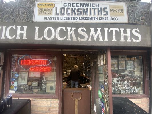 Greenwich Locksmiths by null