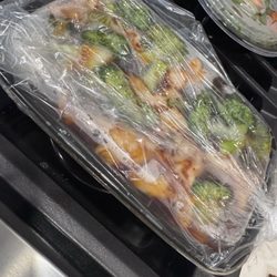 Lim Fong's Delight III - C7. Chicken with Broccoli Combo