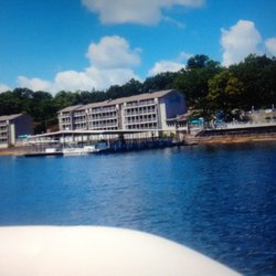 Lakewood Resort - We were on the pontoon boat, when I take this picture.!!