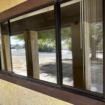 Valverde Cleaning Services - Sparkling windows. - Home Cleaning Near Me Valverde Cleaning Services - Sparkling windows. - Home Cleaning Near Me