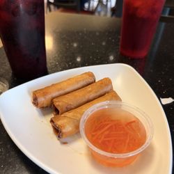 PT Noodles - 3d. Chicken Egg Rolls - Cha Gio Ga (TO GO)