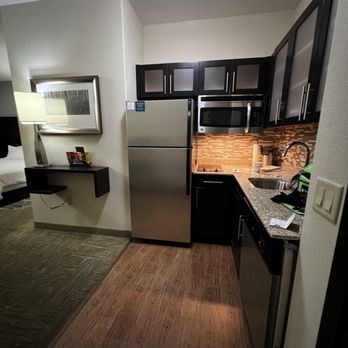 Staybridge Suites Amarillo-Western Crossing - Room 317 kitchenette - Hotels Near Me - Amarillo, Texas Staybridge Suites Amarillo-Western Crossing - Room 317 kitchenette - Hotels Near Me - Amarillo, Texas