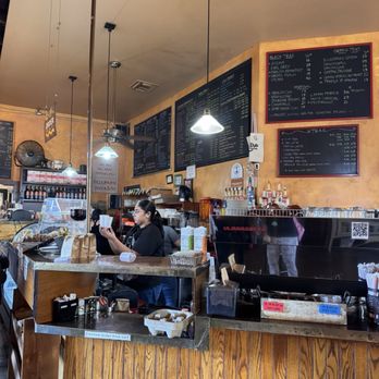 A'Roma Roasters - Coffee & Tea Near Me - Santa Rosa, California