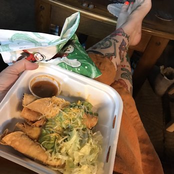 Raliberto's Taco Shop - Taquetos and burritos.... mmmm - Mexican Near Me - Eureka, California