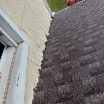 Deegan Roofing - Roof rot here  against new Deegan shingles.I  was told job was done and paid Deegan in full. Carpenter found no flashing under shingles - Roofing Near Me - Plainfield, New Jersey