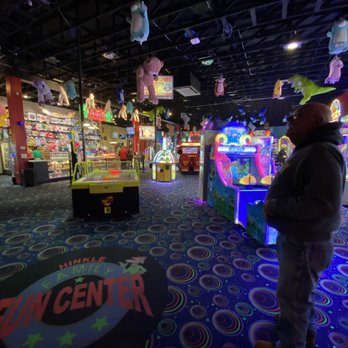 Hinkle Fun Center - Game room - Mini Golf Near Me - Albuquerque, New Mexico