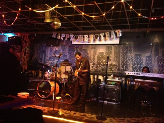 Tee Dee's Lounge by null