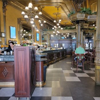 Café Iruña - Inside - Spanish Near Me - Pamplona, NA Café Iruña - Inside - Spanish Near Me - Pamplona, NA