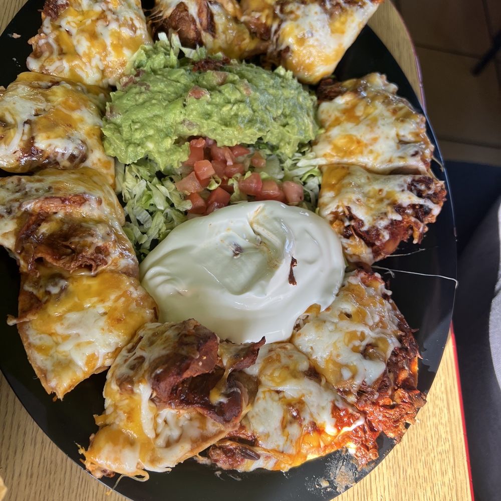 Chicken Nachos with Meat Chicken Nachos with Meat