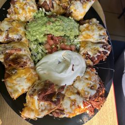 Chicken Nachos with Meat Chicken Nachos with Meat