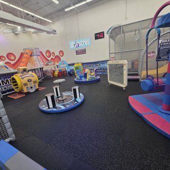 Cosmic Air Adventure Park & Arcade - Lil ones area - Arcades Near Me - Webster, Texas