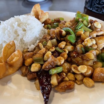 Full House Asian Bistro - Kung Pao lunch special ... pretty cool will add more kick next time. Tons of peanuts - Chinese Near Me - Park City, Utah Full House Asian Bistro - Kung Pao lunch special ... pretty cool will add more kick next time. Tons of peanuts - Chinese Near Me - Park City, Utah