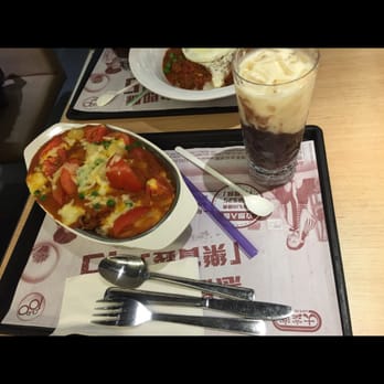 大家樂 - Baked spaghetti with pork chop ($5) red bean drink. - Fast Food Near Me - Hong Kong, HK