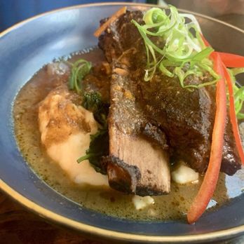 Black Spice - Braised short rib that was delicious. Incredibly tender and the mash potatoes and gravy were delicious. - Seafood Near Me - Norfolk, Virginia