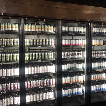 District Brew Yards - Available to go beer options - Brewpubs Near Me - Chicago, Illinois District Brew Yards - Available to go beer options - Brewpubs Near Me - Chicago, Illinois