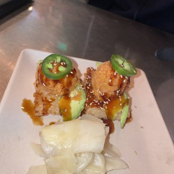 Silverlake Ramen DTLA - Spicy Tuna Roll - Ramen Near Me - Los Angeles, California Silverlake Ramen DTLA - Spicy Tuna Roll - Ramen Near Me - Los Angeles, California