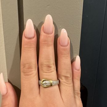 Q Nails & Spa - Nail Salons Near Me - Boston, Massachusetts