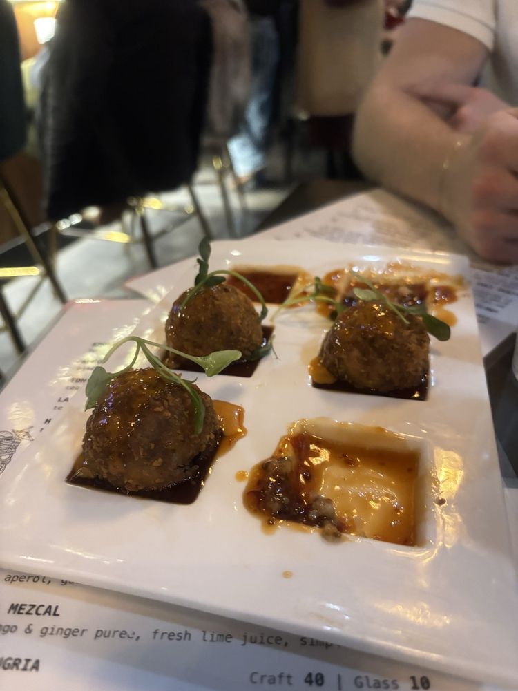 Social spots from Di Vino