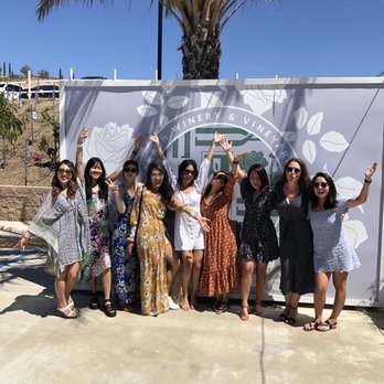 Tour del Vino - Our first stop: Akash! - Wine Tours Near Me - Temecula, California
