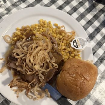 The Auslander - Schmorbraten - German Near Me - Fredericksburg, Texas