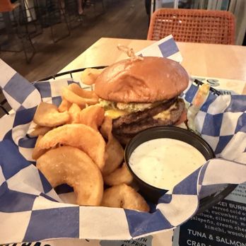 Sunsets Waterfront Dining - Mt Pleasant - Cheeseburger and fries - New American Near Me - Mt Pleasant, South Carolina Sunsets Waterfront Dining - Mt Pleasant - Cheeseburger and fries - New American Near Me - Mt Pleasant, South Carolina