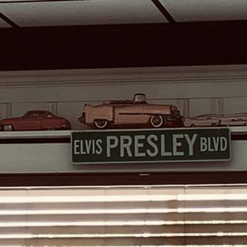 Pink Cadillac Diner - Diners Near Me - Natural Bridge, Virginia Pink Cadillac Diner - Diners Near Me - Natural Bridge, Virginia