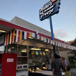 Fosters Freeze - Storefront