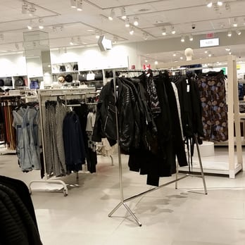 H&M - Store view1 - Men's Clothing Near Me - Aurora, Colorado H&M - Store view1 - Men's Clothing Near Me - Aurora, Colorado