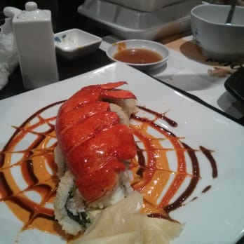 Mansun Sushi - Lobster roll. Imagine a cali tempura roll with lobster inside. I imagined it bein on the top. Anyways it was ok. - Japanese Near Me - Walnut, California