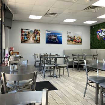 El Parche Cafe Restaurant - Interior-sitting area - Salad Near Me - Randolph, New Jersey