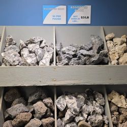 Fishy Business Aquariums & Supplies - hardscape