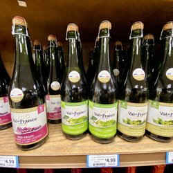 Apple Valley Plaza Natural Foods - Val de France sparkling drinks