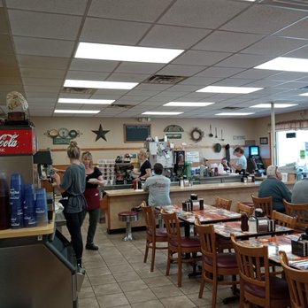 Chuck Wagon Restaurant - Diners Near Me - Ellington, Connecticut