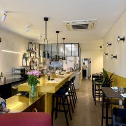 Tou Gou - Inside