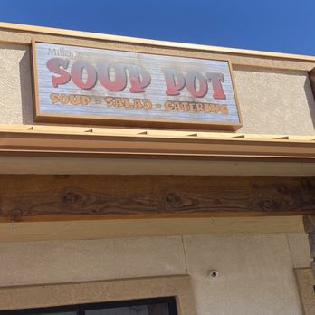 Soup Pot - Outside - Soup Near Me - Fairplay, Colorado Soup Pot - Outside - Soup Near Me - Fairplay, Colorado