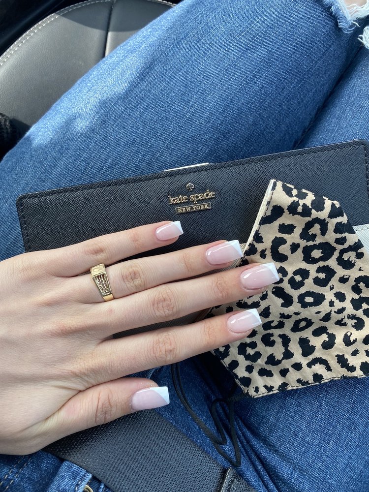 KIKI NAILS & SPA Updated August 2024 3802 Bloor St W, Toronto