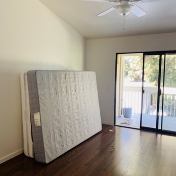 KZ2 Moving Company - Movers dissembled the bed frame saving us so much time. - Movers Near Me - San Francisco, California KZ2 Moving Company - Movers dissembled the bed frame saving us so much time. - Movers Near Me - San Francisco, California