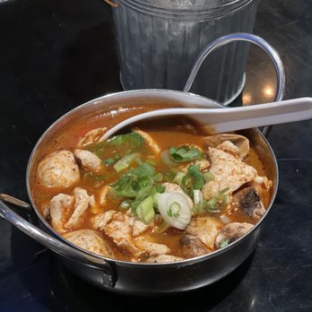 ViV - Tom Yum Soup - Thai Near Me - New York, New York