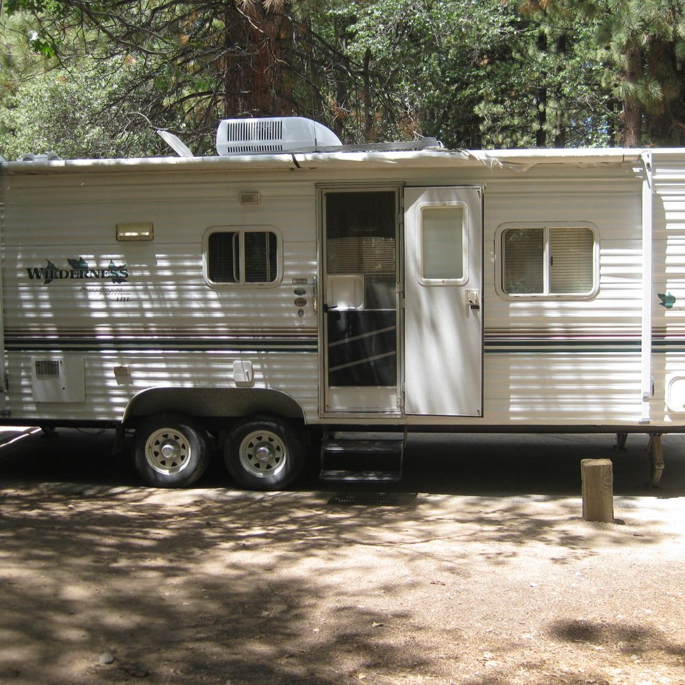 25 foot Fleetwood bunkhouse