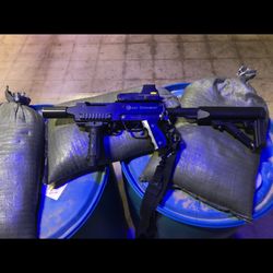 Team Combat Tactical Laser Tag - Law enforcement/military grade weaponry. Fully weighted,adjustable stock, foregrip, and fully auto.