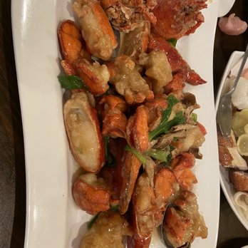 Oriental Pearl Restaurant - 2 Lobster in Ginger Scallion - Seafood Near Me - Chamblee, Georgia Oriental Pearl Restaurant - 2 Lobster in Ginger Scallion - Seafood Near Me - Chamblee, Georgia
