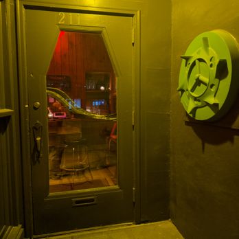 Natt Spil - The front door - Pizza Near Me - Madison, Wisconsin