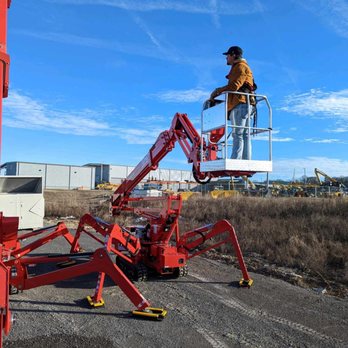 Arlington Tree Service - This is our Spider Lift.  They can easily enter unpaved and unleveled ground for tree removal. - Tree Services Near Me - Lexington, Kentucky
