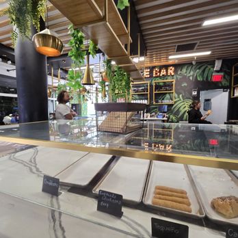 La Industria Bakery - Pancakes Near Me - Miami, Florida