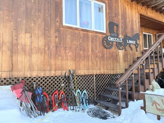 Alaska Grizzly Lodge by null