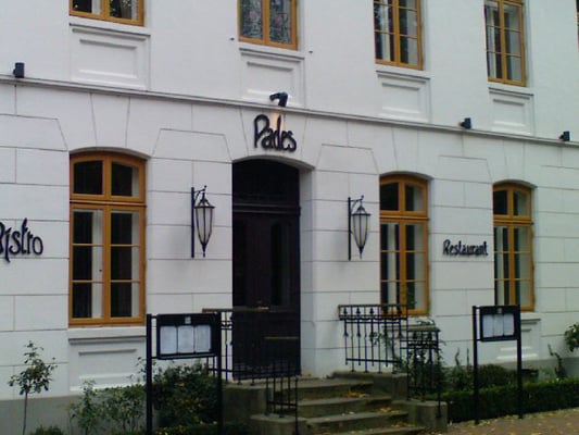 Pades Restaurant by null