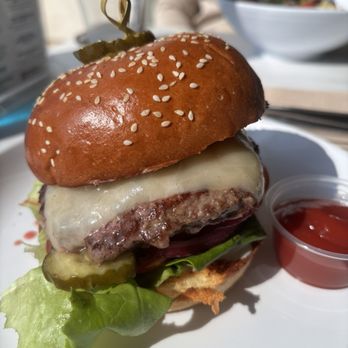 Greenleaf Kitchen & Cocktails - Burger - Cocktail Bars Near Me - Santa Ana, California