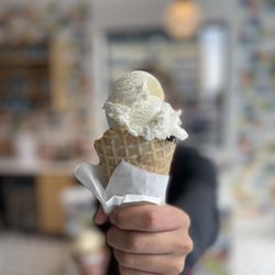 Love Creamery - Buttermilk vanilla