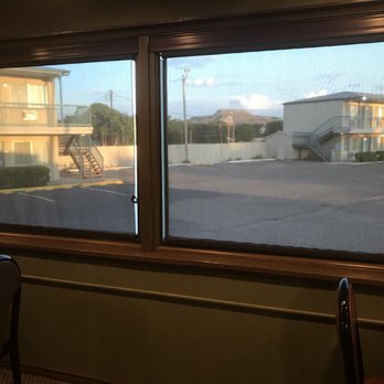 Del's Restaurant - Beautiful view of a Mesa outside of Del's Restaurant. - Breakfast & Brunch Near Me - Tucumcari, New Mexico