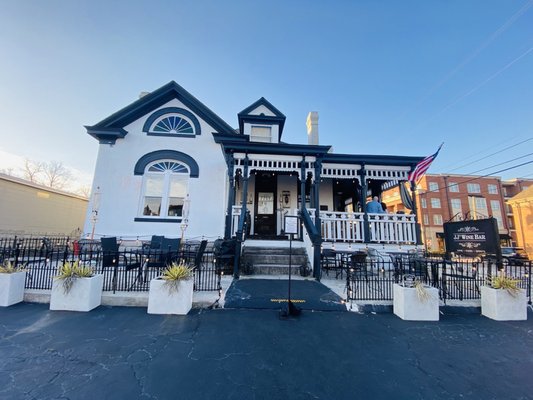 JJ's Wine Bar by null